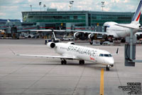Air Canada Jazz - Bombardier CRJ-705 - C-FUJZ - FIN 710 (Transf�r� chez Air Canada Express - Jazz Aviation)