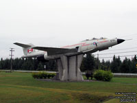 USAF 57-398 - McDonnell F-101B-95-MC Voodoo � Royal Canadian Air Force 101051 en 1970/71. Expos� � Thetford-Mines, Qu�bec, Canada avec le num�ro de s�rie RCAF 101051.